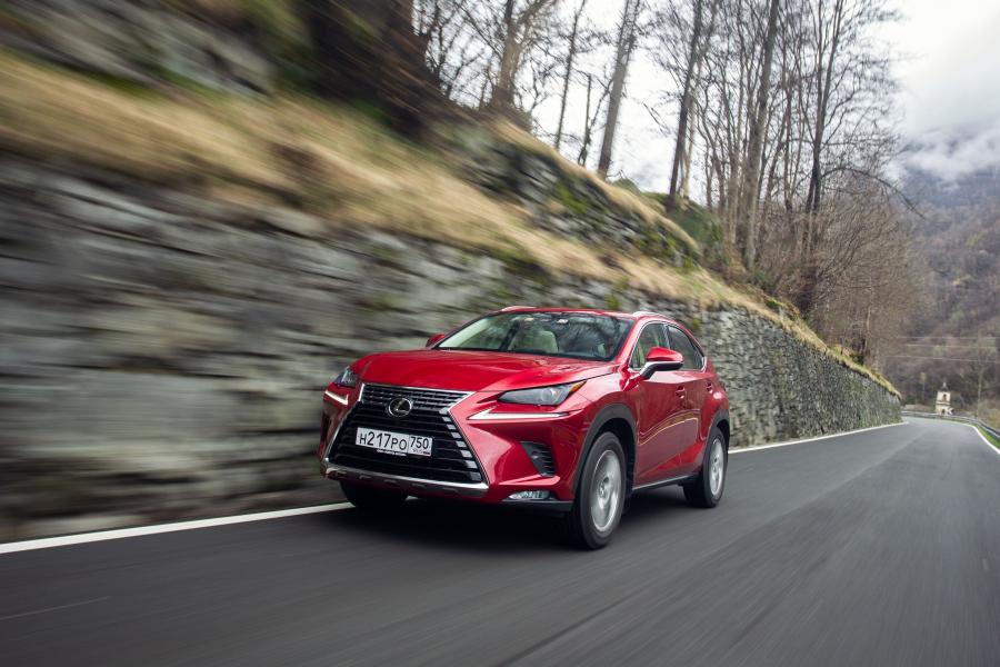  Lexus NX200 2018 года  (CIS) (фото 34 из 43)